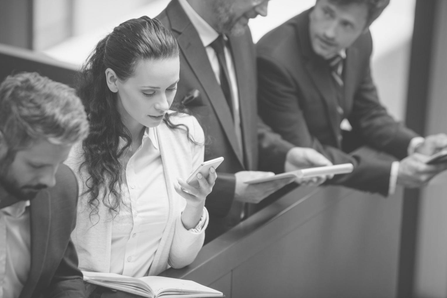 Moderne Yoga-Technologie in Aktion